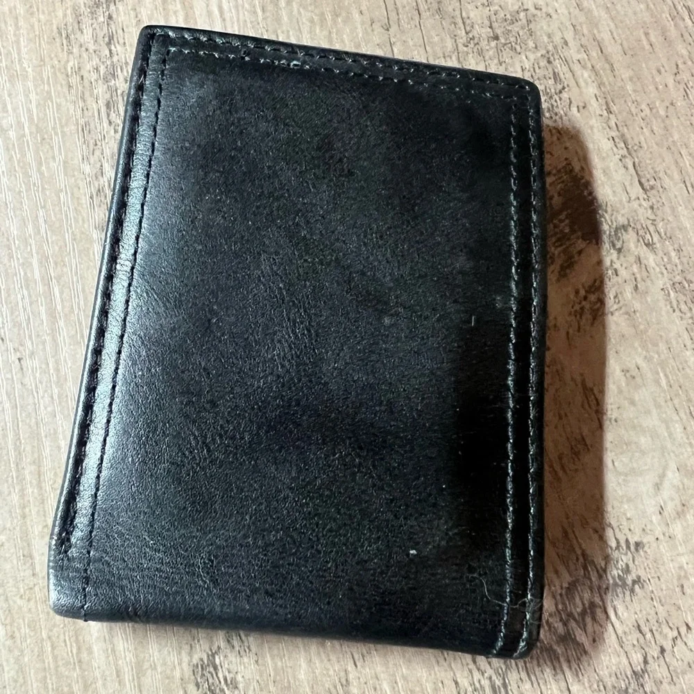 Classic Black Leather Bi-Fold Wallet